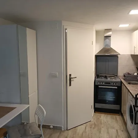 Little Perunika Apartment *
